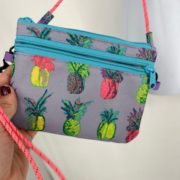 NEW Kavu Renrose Pineapple Pop Purse Crossbody Neon Blue Pink 80s Colorful Fun - Picture 5 of 5
